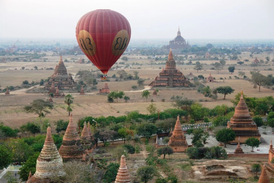 Balloon Over Baga